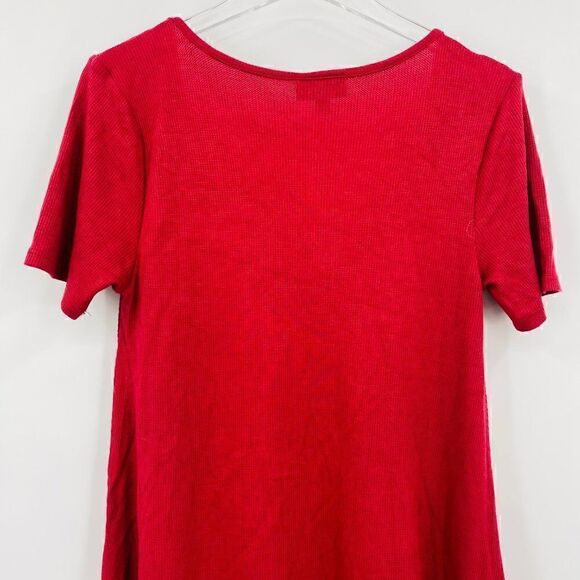 Modcloth Size Medium Berry Red Short Sleeve Scoop Neck Waffle Knit Tunic Top - Picture 7 of 9